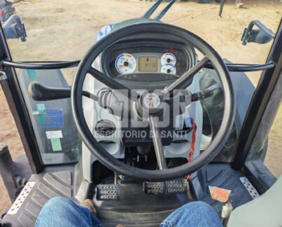 Tractor New holland T6110 3