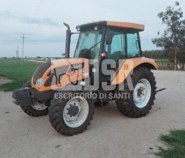 Tractor valtra A 750