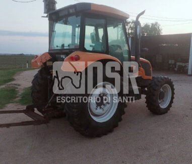 Tractor valtra A 750