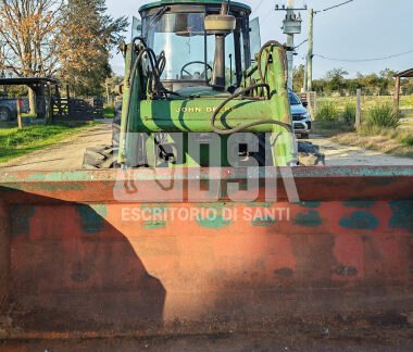 Tractor John deere 2650 con pala